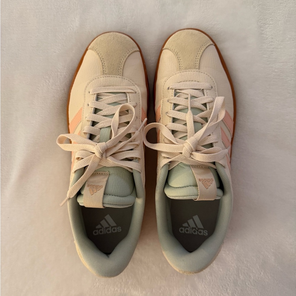 Adidas Women’s VL Court 3.0 Cream and Pink Sneakers size 9